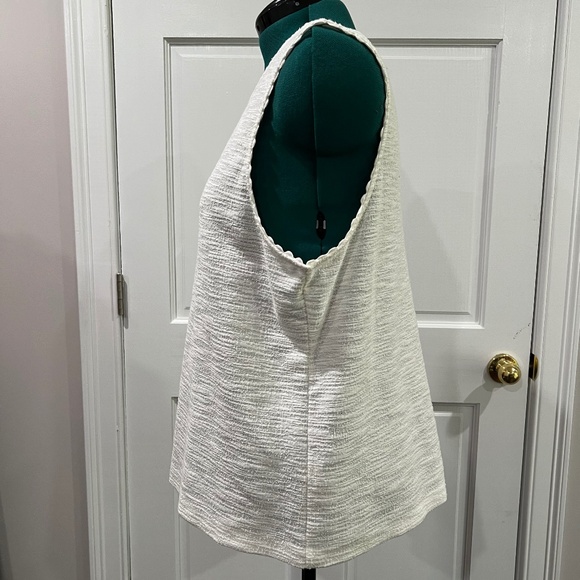 J.Crew - White Textured Tank Top w Rick Rack Edging - Size XXL - Picture 2 of 4